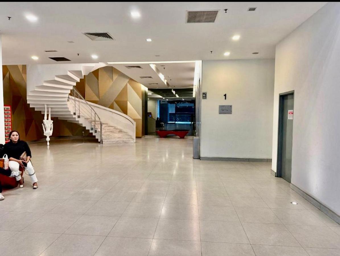 Summer Suites Near Klcc กัวลาลัมเปอร์ ภายนอก รูปภาพ